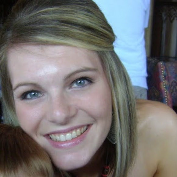 Meet your Posher, Megan - Picture 1 of 1